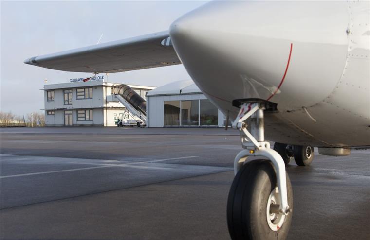 Droht dem Flughafen in Nordholz nun das Aus? Bis heute ein Zuschussgeschäft: Vor bald 20 Jahren ging der Zivilflughafen Nordholz als Anhängsel des Marineflugplatzes in Nordholz an den Start.