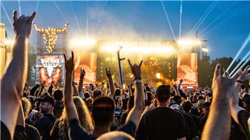 Bis in die Nacht haben Metalfans in Wacken gefeiert.