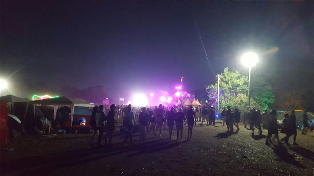 Bis in die tiefe Nacht hinein waren viele Festival-Besucher auf den Beinen.