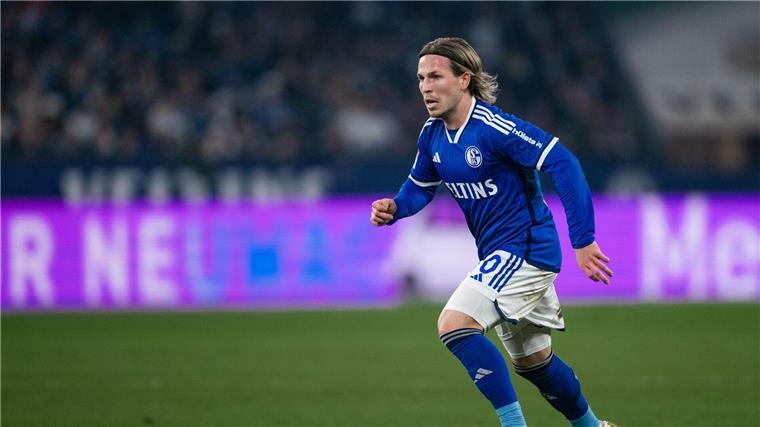 Tempelmann auf Leihbasis von Schalke nach Braunschweig Bis Sommer wird Fußballer Lino Tempelmann von Schalke an Ligakonkurrenten Braunschweig verliehen.