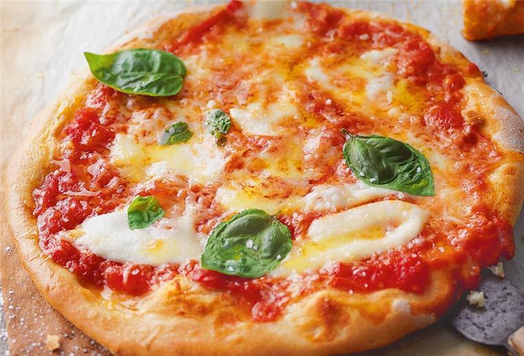 Pizza-Kette „Domino‘s“ eröffnet erste Filiale in Cuxhaven Pizza Margherita