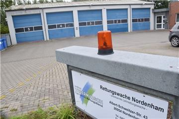Bislang war die Rettungswache an das Versorgungsnetz des alten Krankenhauses angeschlossen. Strom-, Gas- und Telefonleitungen mussten wir deshalb neu verlegt werden.