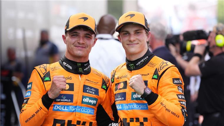 Nach Norris-Aussetzer: McLaren hält an „Papaya-Regeln“ fest Bitte nicht crashen: die WM-Rivalen Lando Norris (l) und Oscar Piastri.
