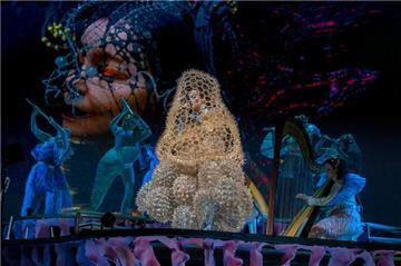 Björk auf ihrer „Cornucopia“-Tour