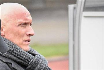 Björn Böning sieht in die Ferne - und muss mit dem OSC die Titelträume begraben.