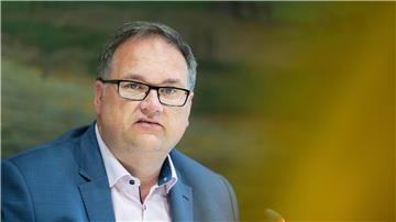 Björn Fecker soll vorübergehend die Amtsgeschäfte der zurückgetretenen Senatorin mitübernehmen. (Archivfoto) 