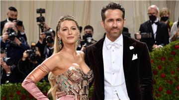 Blake Lively und Ryan Reynolds spenden wie Popstar Taylor Swift für die Hurrikan-Opfer in den USA. (Archivbild)