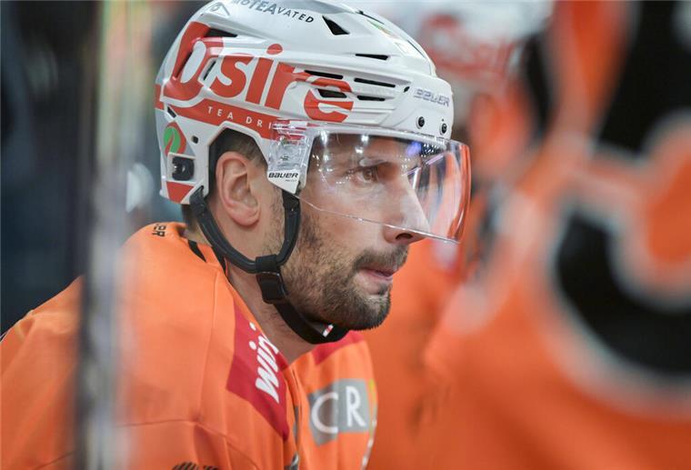 Fischtown Pinguins: Verteidiger kommt, Torwart offenbar weg Blaz Gregorc wechselt von den Graz 99ers zu den Fischtown Pinguins.