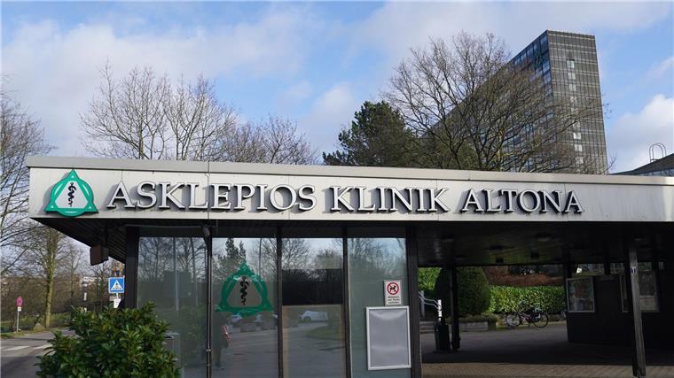 Viereiige Vierlinge in Hamburger Klinik geboren Blick auf die Asklepios Klinik Altona.