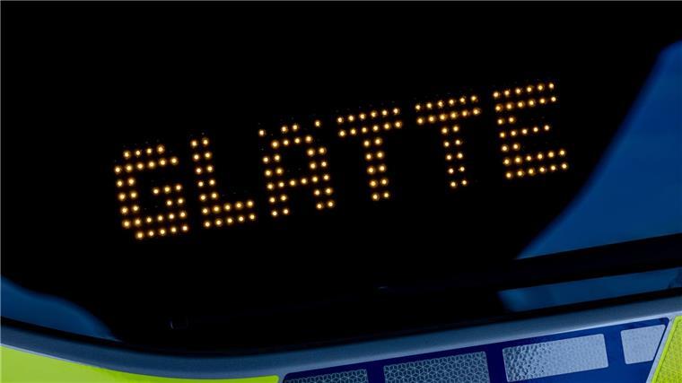 Blitzeis hat in Bremen binnen kurzer Zeit für rund ein Dutzend Verkehrsunfälle gesorgt. (Symbolbild) 