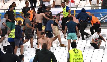 Böse Ausschreitungen in Marseille: Zwei Männer aus Bokel haben viel von der aggressiven Stimmung mitbekommen.
