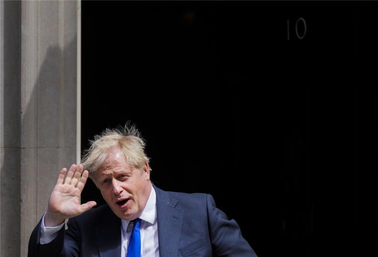 Britischer Premierminister Johnson tritt als Parteichef zurück Boris Johnson tritt als Parteichef zurück, doch die Downing Street will der Premier noch nicht räumen.