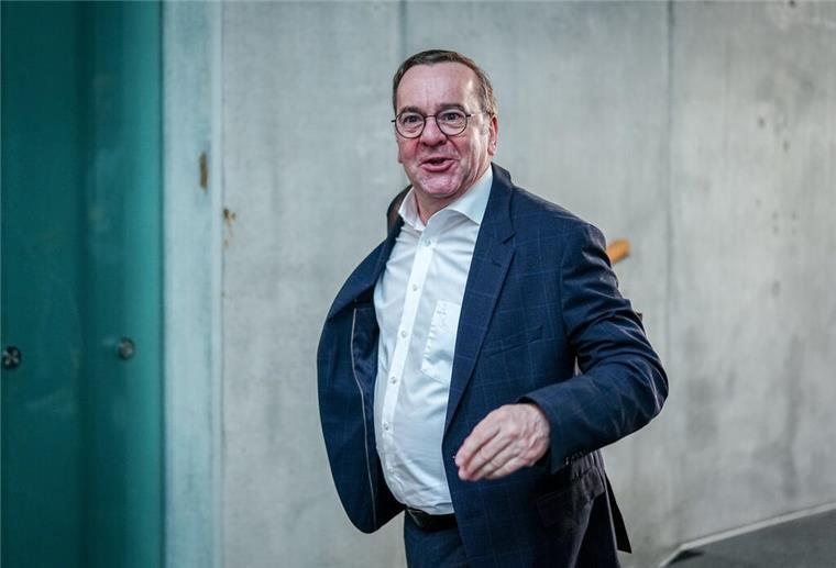 Doppelgänger-Effekt: Laschet sorgt für Verwirrung beim Ministerium Boris Pistorius (SPD), Bundesminister der Verteidigung