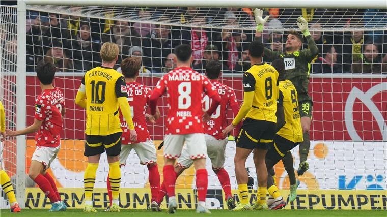 Brandt zu BVB-Auswärtsmisere: „Geht mir auf den Sack“ Borussia Dortmund wartet weiter auf den ersten Auswärtssieg der Saison.