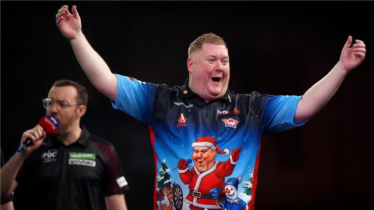 Becker-Effekt und schwache Deutsche: So lief die Darts-WM Bot wie gewohnt große Show: Ricky Evans.
