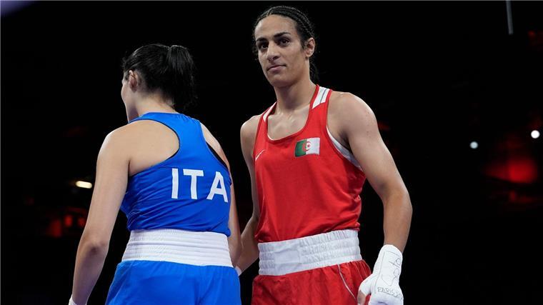 Wirbel um Olympia-Start: Boxerin gewinnt nach 46 Sekunden Boxerin Imane Khelif (r) gewinnt nach 46 Sekunden durch Aufgabe ihrer Gegnerin.