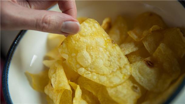 Brand in Chips-Fabrik! Wird‘s jetzt eng im Supermarktregal?