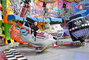 Break Dancer, Autoscooter und das neue Fahrgeschäft „Sound Wave“ sind beim Freimarkt dabei.