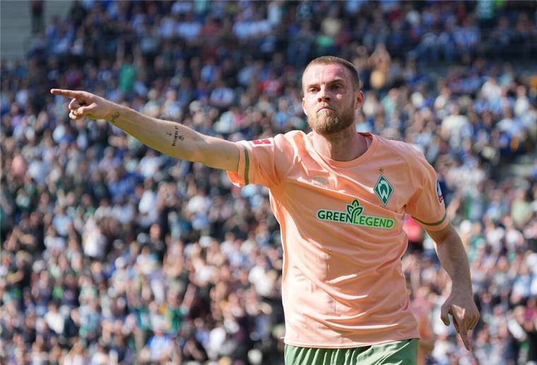 Ducksch killt die Hertha-Stimmung und schießt Werder Richtung Klassenerhalt Bremens Marvin Ducksch jubelt nach seinem Treffer zum 2:0.