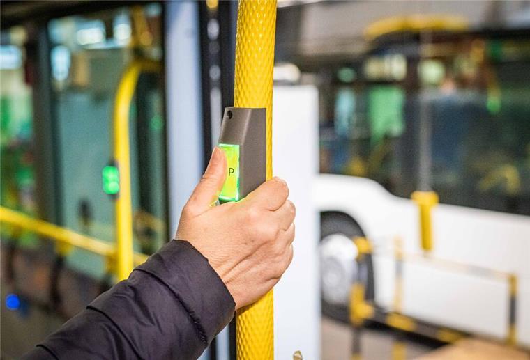 Haltestange im Bus