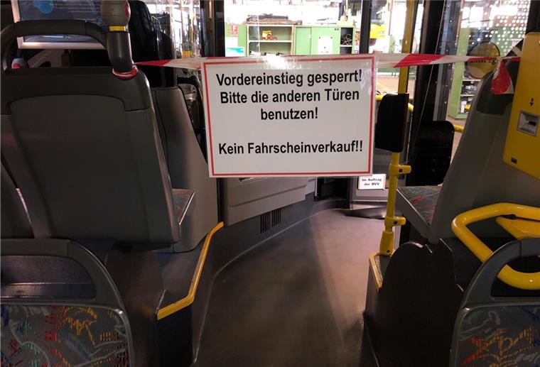 Bremerhaven Bus steht vor vielen Problemen derzeit: wegbleibende Fahrgäste, häufige Reinigung, Linienänderungen.