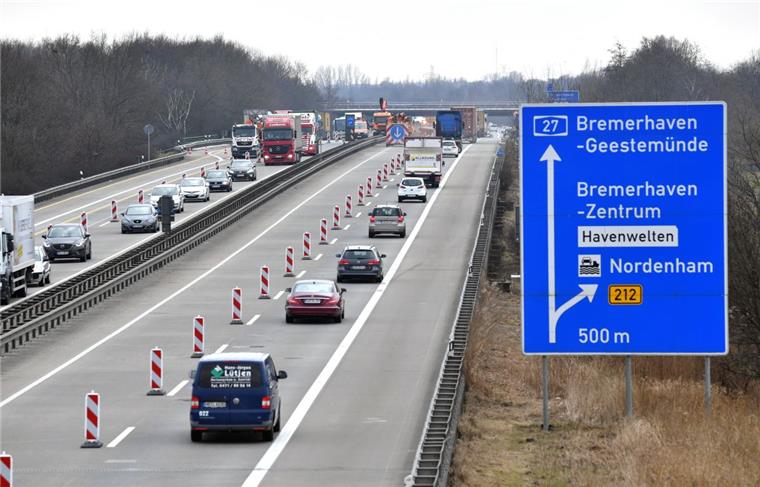 Bremerhaven: A27 wird wieder voll gesperrt Bremerhaven: Die A27 muss im Bereich Moorbrücke wieder voll gesperrt werden.