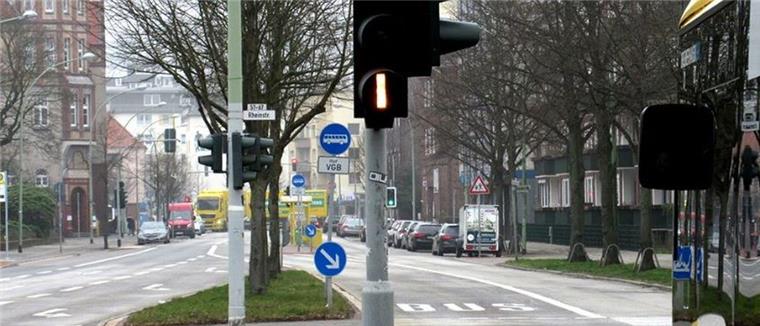 Geestemünde: Hier kann es zu Verkehrsbehinderungen kommen Bremerhaven-Geestemünde: Auf der Kreuzung Rheinstraße/Friedrich-Ebert-Straße kommt es zu Verkehrsbehinderungen.