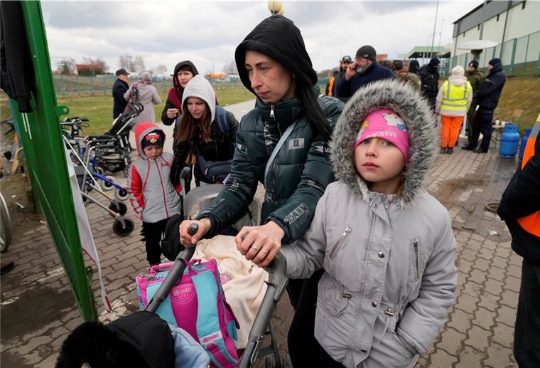 Bremerhaven: Betreuungsangebote für 200 Kinder aus der Ukraine Bremerhaven will für die aus der Ukraine geflüchteten Kinder Betreuungsangebote aufbauen.