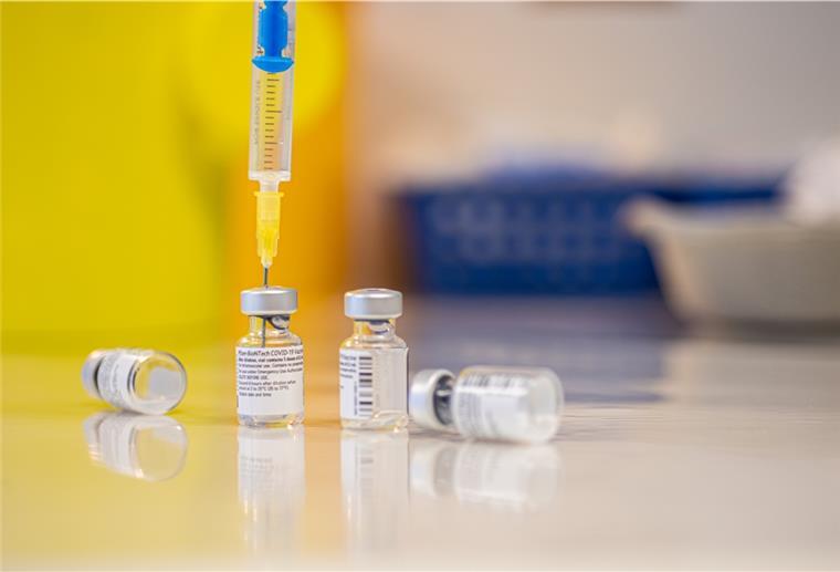 Freie Impfstoffwahl in Bremerhaven Bremerhavener haben die Wahl, ob sie sich mit dem Impfstoff von Biontech (Bild) oder von Moderna gegen Covid-19 immunisieren lassen wollen.