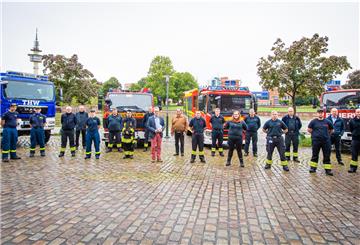 Bremerhavens städtisches Gartenbauamt bedankt sich bei den Helfern von der Feuerwehr und beim Technischen Hilfswerk