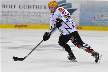 Bronson Maschmeyer erzielte in Augsburg das 1.0 für die Fischtown Pinguins, zum zweiten DEL-Sieg reichte es für die Bremerhavener aber nicht.