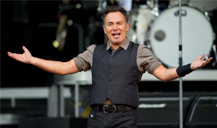 Bruce Springsteen erinnert mit "Purple Rain" an Prince Bruce Springsteen.