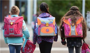 Brummende Konjunktur, funktionierendes Ausbildungssystem: Die Chancen der meisten Jugendlichen in Deutschland sind gut. Doch mehr als jeder zehnte junge Erwachsene bleibt ohne Abitur oder Berufsabschluss.
