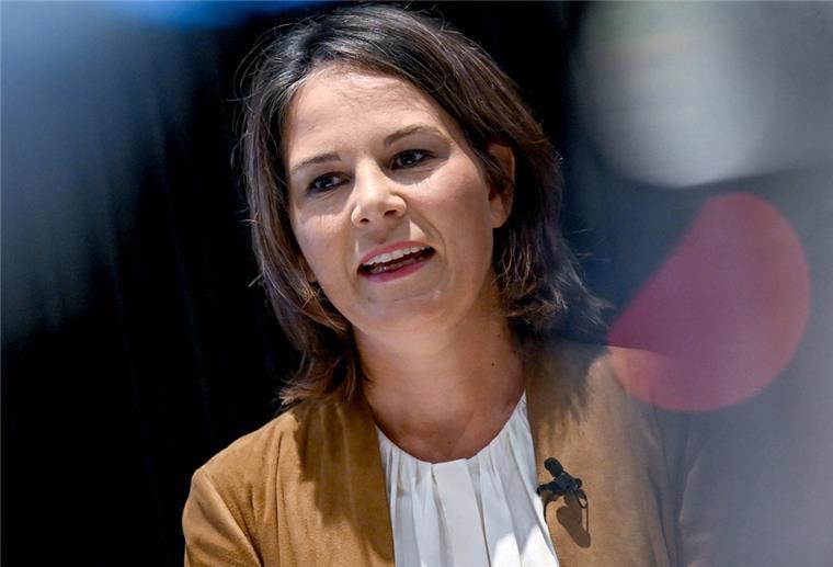 Baerbock: Auch Politiker haben ein Privatleben Annalena Baerbock