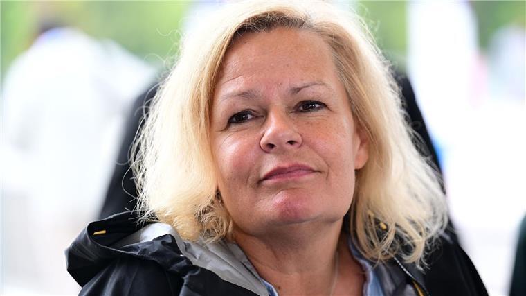 Faeser hat Lust auf Sommerspiele in Deutschland Bundesinnenministerin Nancy Faeser holt sich in Paris Anregungen für eine Olympia-Bewerbung Deutschlands.