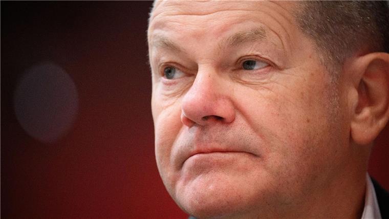 Fast vier Millionen verfolgen Kanzler-Auftritt Bundeskanzler Olaf Scholz war am Mittwochabend im ARD-Polittalk „Farbe bekennen“ zu sehen.