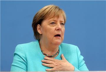 Bundeskanzlerin Angela Merkel (CDU) sitzt in der Bundespressekonferenz und stellt sich den Fragen der Hauptstadt-Journalisten. 