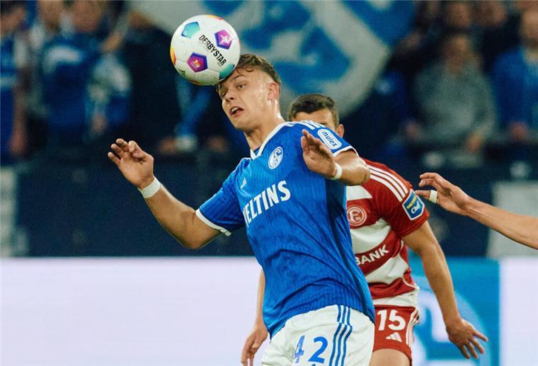 Bundesligist Werder Bremen holt Keke Topp zurück Bundesligist Werder Bremen hat Keke Topp unter Vertrag genommen.