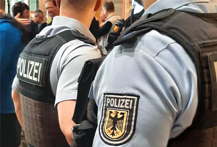 Sexuelle Belästigung, Schlägerei, Waffen! Bundespolizei räumt Hauptbahnhof auf Bundespolizei greift durch: Verstärkte Kontrollen am Hauptbahnhof