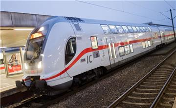 Bundespolizisten haben einen Mann aus Uelzen aus einem Intercity geworfen.