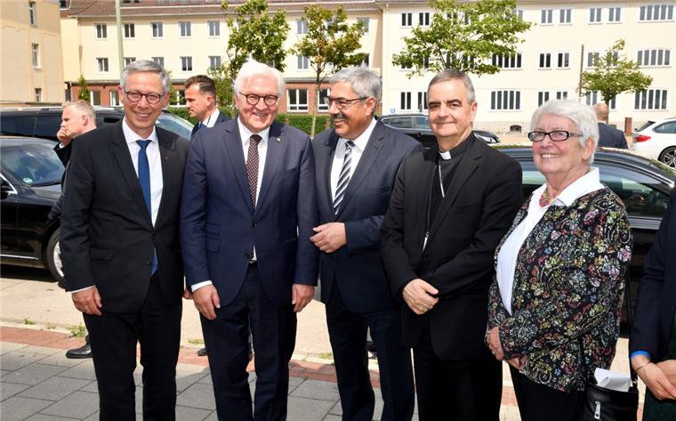 Der Bundespräsident in Bremerhaven: Der Steinmeier-Besuch in Bildern Bundespräsident Frank-Walter Steinmeier besucht Bremerhaven.