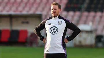 Bundestrainer Nagelsmann hat selbst eng mit Red-Bull-Chef Oliver Mintzlaff gearbeitet.