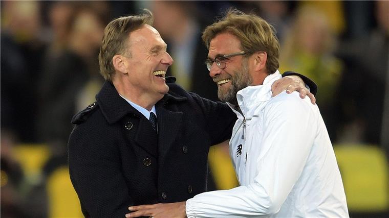 „Sport Bild“: Klopp sagte Borussia Dortmund ab BVB-Chef Hans-Joachim Watzke (l) soll sich um eine Rückkehr von Jürgen Klopp bemüht haben.