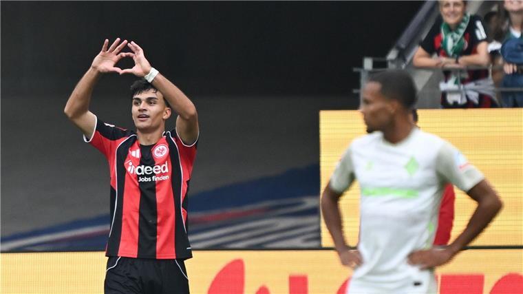 Can Uzun sorgte mit einem Traumtreffer für die Führung von Eintracht Frankfurt gegen Werder Bremen.
