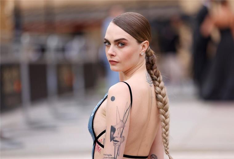 Cara Delevingne feiert „zwei magische Jahre“ mit Freundin Cara Delevingne kann sich ein Leben ohne ihre Freundin Leah Mason nicht mehr vorstellen.