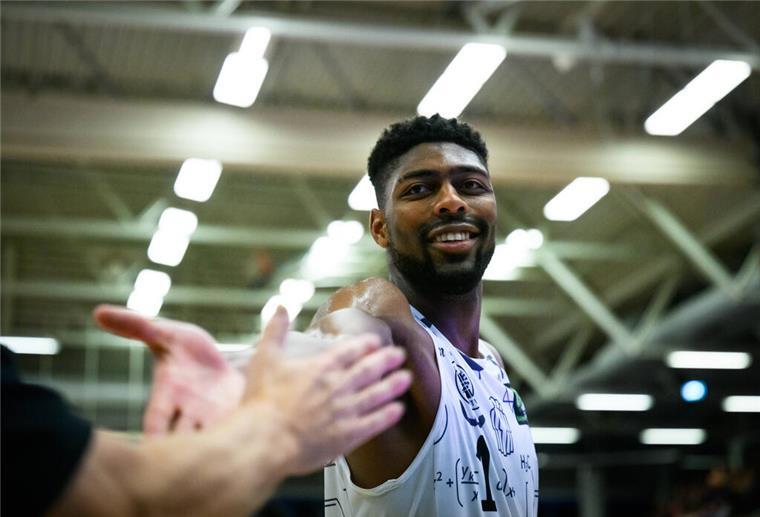 Nächster Neuzugang: Eisbären Bremerhaven verpflichten Carlos Carter Carlos Carter