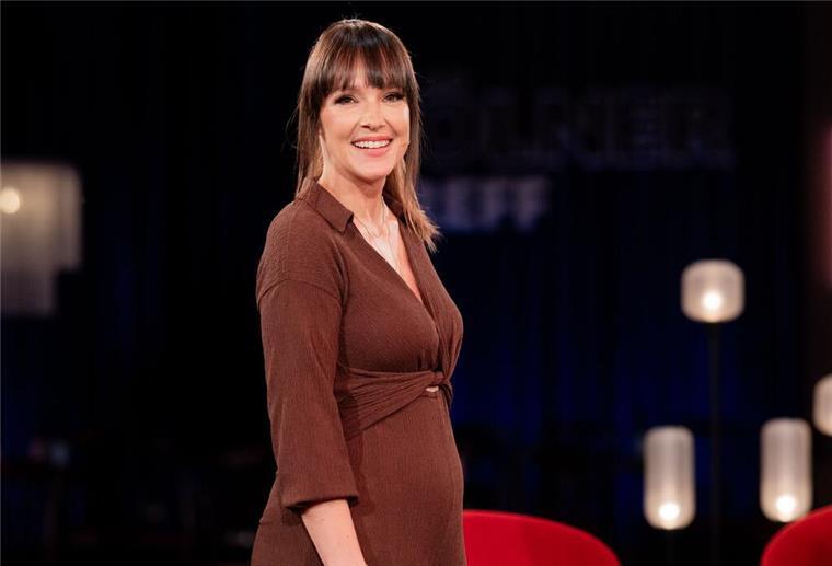 Talkshow-Glückwünsche für Kebekus zur Schwangerschaft Carolin Kebekus will nach der Geburt ihres Kindes ab Herbst 2024 auf Tour gehen.