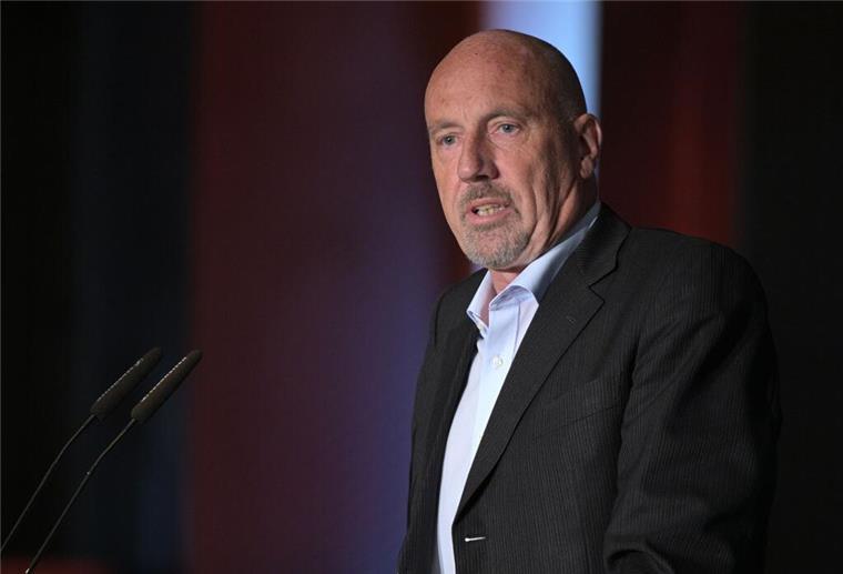 Nach AFD-Äußerung: Bremer CDU-Landesvorsitzender Meyer-Heder tritt zurück Carsten Meyer-Heder ist nicht mehr länger der Landesvorsitzende der Bremer CDU. (Archivbild)