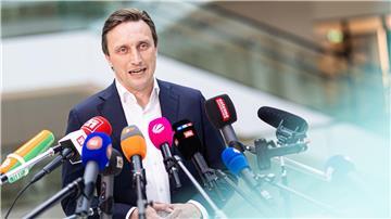 CDU-Fraktionschef Lechner sieht derzeit keinen Bedarf für ein Treffen mit dem designierten Regierungschef Lies. (Archivbild)