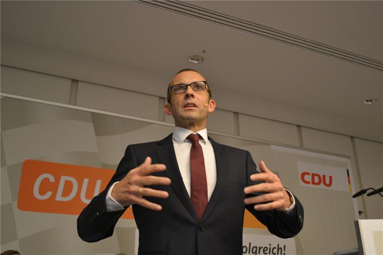 Selbstbewusste CDU: CDU-Fraktionschef Thomas Röwekamp will bei der nächsten Bürgerschaftswahl die Regierungsverantwortung übernehmen. Er ging beim Landesparteitag am Sonnabend mit dem rot-grünen Senat hart ins Gericht.